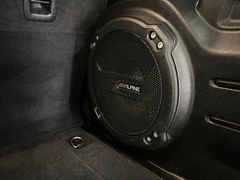 Used 2018 Jeep Wrangler Unlimited Rubicon image 11