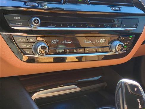 Used 2021 BMW 530e image 15