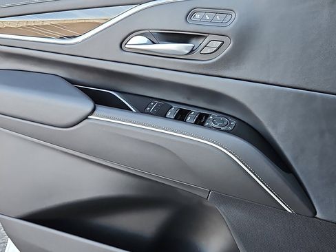 Certified 2023 Cadillac Escalade Sport w/ LPO, ONYX Package image 13