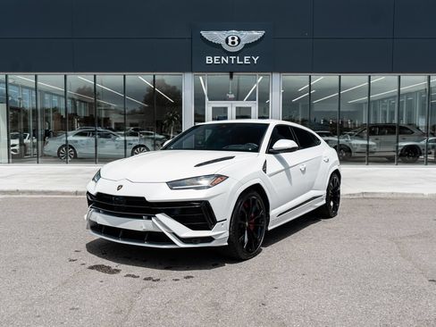 Used 2024 Lamborghini Urus S AWD/4WD image 1
