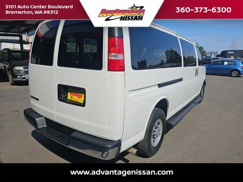 Used 2020 Chevrolet Express 3500 LT w/ LT Preferred Equipment Group image 5