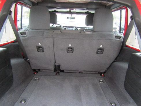 Used 2021 Jeep Wrangler Unlimited Sport w/ Technology Group image 21