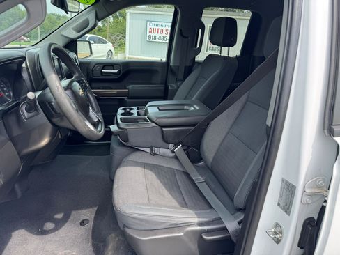 Used 2019 Chevrolet Silverado 1500 LT w/ Bed Protection Package RWD image 9