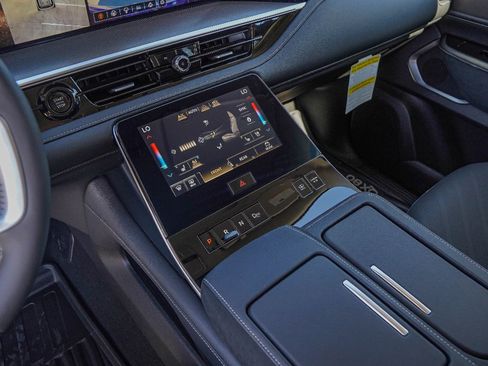 New 2026 INFINITI QX80 Luxe w/ Exterior Package image 12