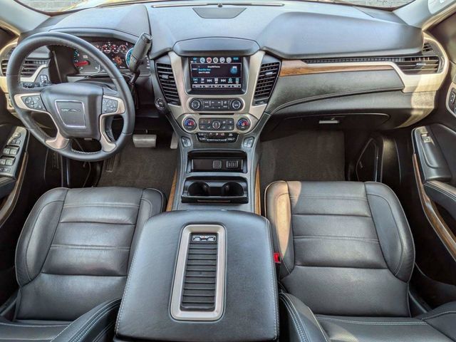 Used 2020 GMC Yukon Denali w/ Denali Ultimate Package AWD/4WD image 16