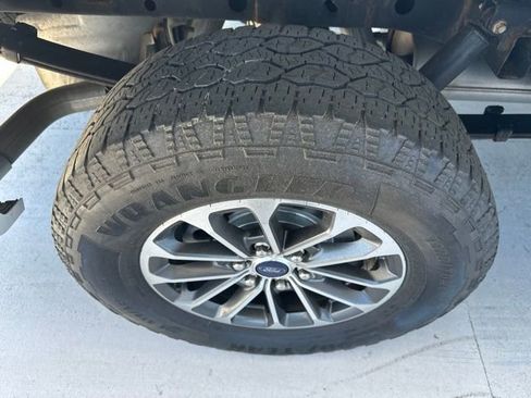 Used 2020 Ford F150 XLT w/ Equipment Group 302A Luxury AWD/4WD image 37