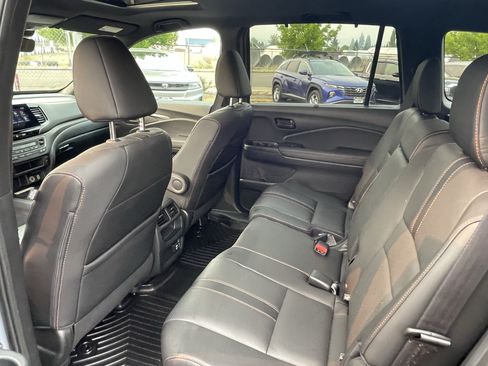 Used 2022 Honda Passport TrailSport image 14