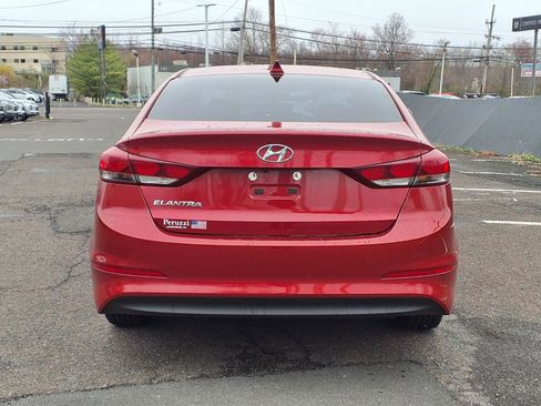 Used 2017 Hyundai Elantra SE w/ SE A/T Tech Package 03 image 4