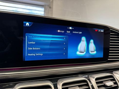 Used 2024 Mercedes-Benz GLS 580 4MATIC image 30