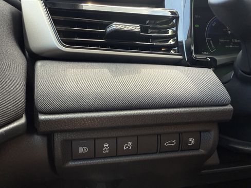Certified 2025 Toyota Camry LE FWD image 8