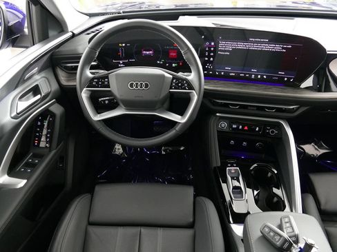 Certified 2025 Audi Q5 Premium w/ Premium Plus AWD/4WD image 26