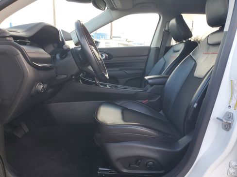 Used 2022 Jeep Compass Trailhawk w/ Trailhawk Convenience Group image 13