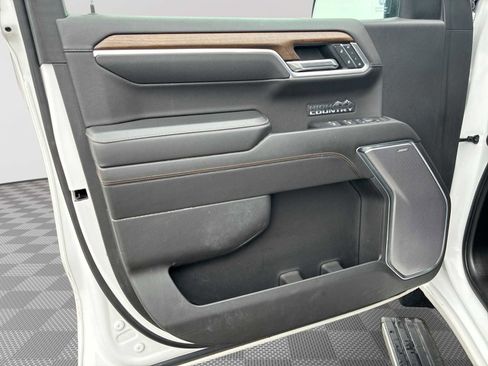 Certified 2022 Chevrolet Silverado 1500 High Country w/ Z71 Off-Road Package image 23