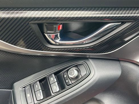 Used 2018 Subaru Crosstrek 2.0i Limited image 19