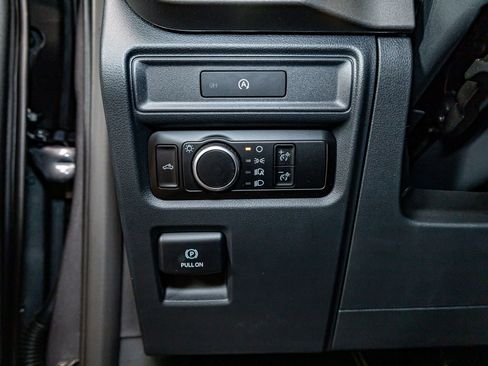 Used 2025 Ford F150 XL image 18