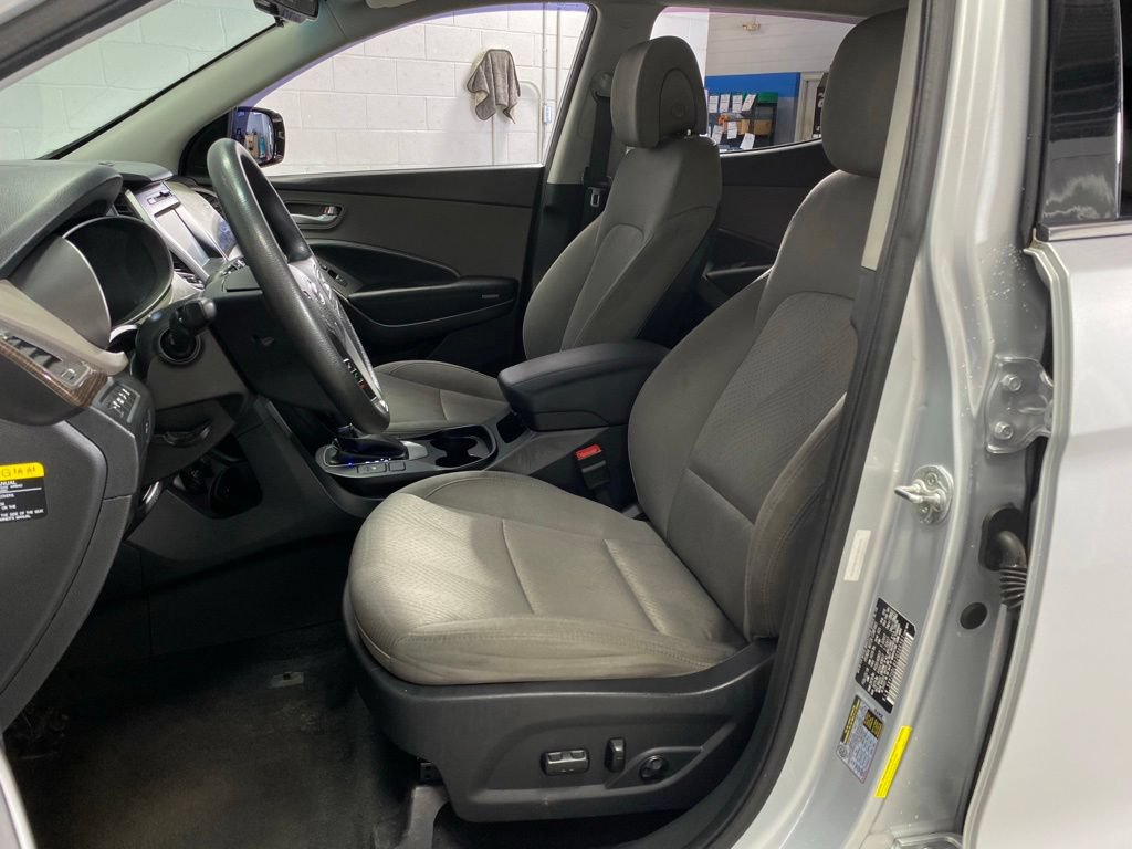 Used 2018 Hyundai Santa Fe Sport w/ 2.4L Value Package 02 AWD/4WD image 18