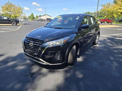 Used 2025 Nissan Kicks Play S