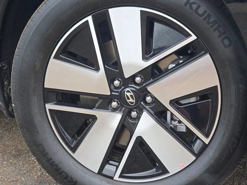 New 2026 Hyundai Ioniq 9 SEL AWD/4WD image 12