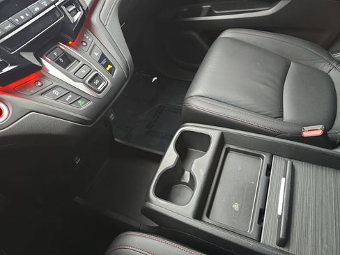 Certified 2024 Honda Odyssey Sport image 26