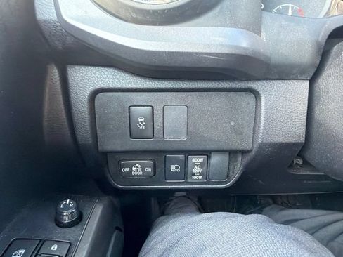 Used 2023 Toyota Tacoma TRD Sport AWD/4WD image 17