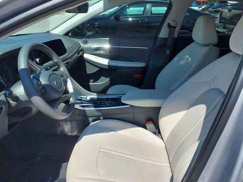 Certified 2023 Hyundai Sonata SEL FWD image 9