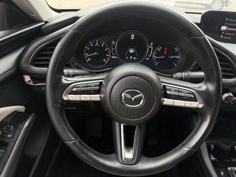 Used 2023 MAZDA MAZDA3 s FWD image 13