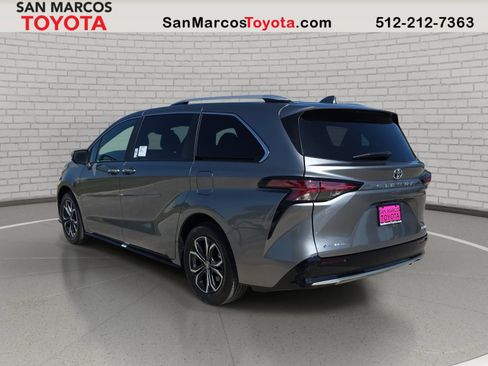 New 2026 Toyota Sienna Platinum AWD/4WD image 7