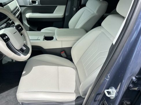 Certified 2025 Hyundai Santa Fe SEL FWD image 15