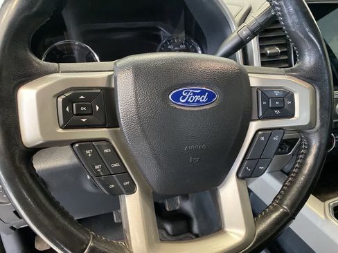 Used 2022 Ford F250 Lariat AWD/4WD image 25