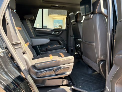 Used 2021 GMC Yukon AT4 w/ Rear Media and Nav Package AWD/4WD image 10