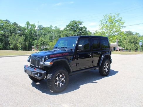 Used 2019 Jeep Wrangler Unlimited Rubicon AWD/4WD image 2