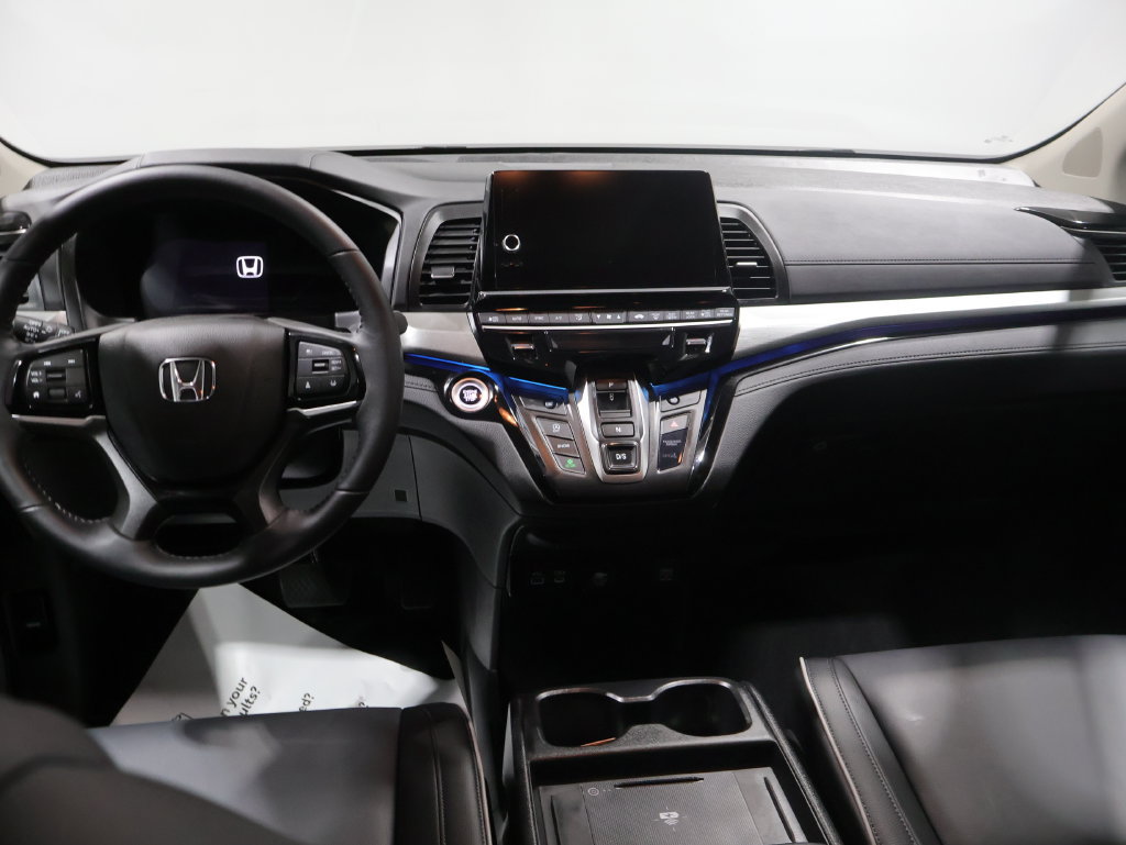 Used 2026 Honda Odyssey Touring image 17