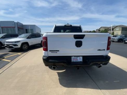 Used 2023 RAM 1500 Big Horn AWD/4WD image 9