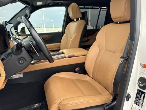 Used 2023 Lexus LX 600 4WD w/ Accessory Package (Z1) image 11