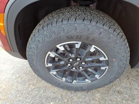 New 2026 Chevrolet Traverse Z71 w/ Driver Confidence Package image 9