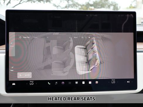 Used 2022 Tesla Model S image 8