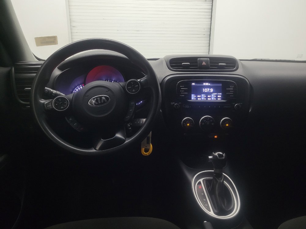 Used 2018 Kia Soul FWD image 22