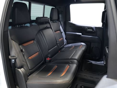 Used 2022 GMC Sierra 1500 AT4 w/ AT4 Premium Package AWD/4WD image 39