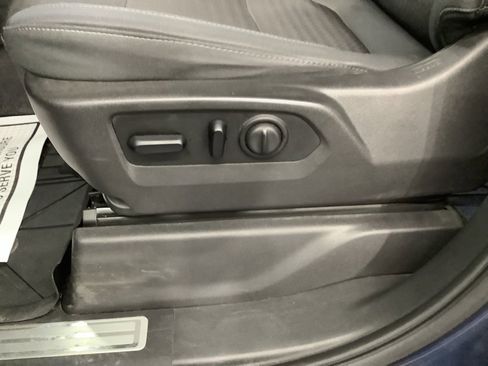 Used 2019 Chevrolet Silverado 1500 LT w/ All-Star Edition image 10