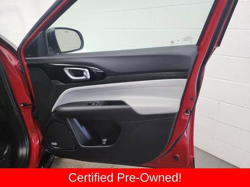 Certified 2025 Jeep Compass Limited w/ Elite Group image 34