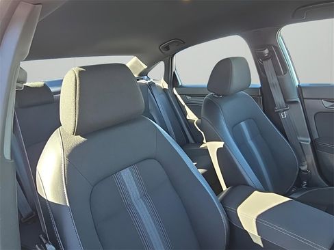Used 2023 Honda Civic Sport image 20