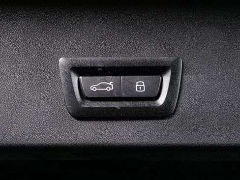 Used 2025 BMW X3 M50 w/ Premium Package image 29