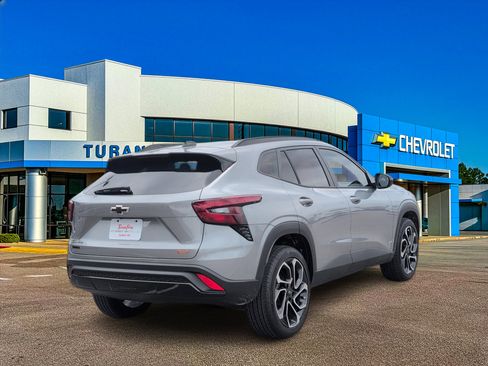Certified 2026 Chevrolet Trax RS FWD image 7
