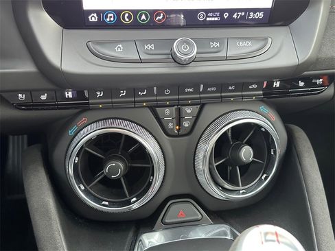 Used 2021 Chevrolet Camaro ZL1 image 27