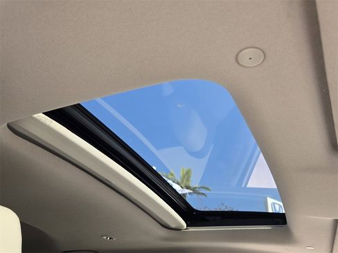 Certified 2023 Honda HR-V EX-L image 18