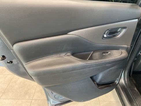 Used 2020 Nissan Murano SL image 27