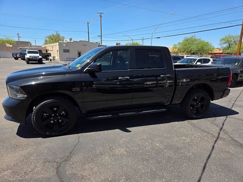 Used 2016 RAM 1500 Express w/ Black Ram 1500 Express Group AWD/4WD image 21