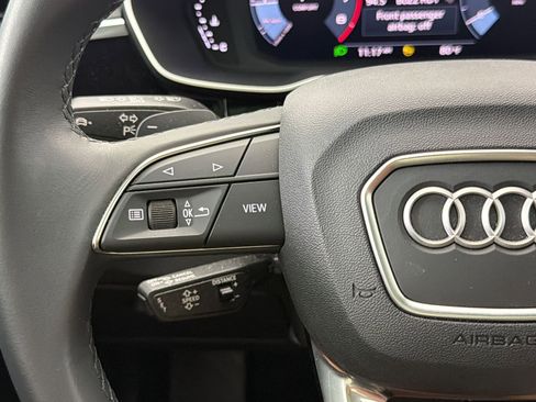 Used 2024 Audi Q3 2.0T Premium w/ Convenience Package AWD/4WD image 18