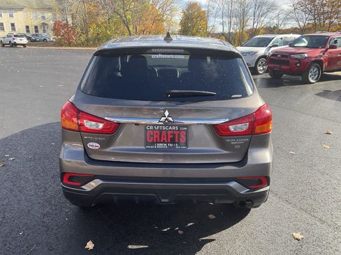Used 2018 Mitsubishi Outlander Sport SE image 4