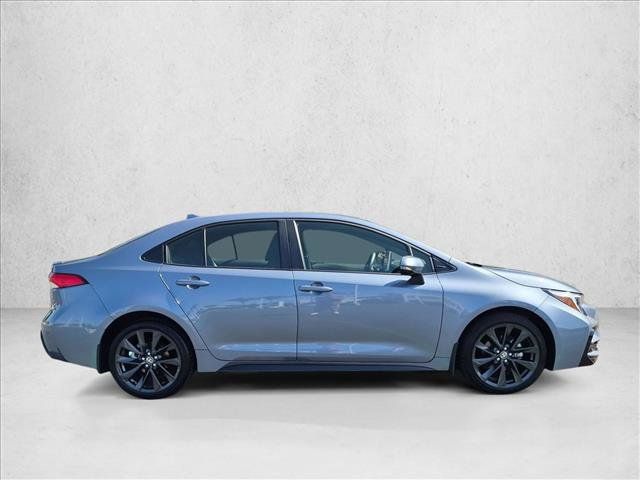 Certified 2026 Toyota Corolla SE w/ SE Premium Package FWD image 4
